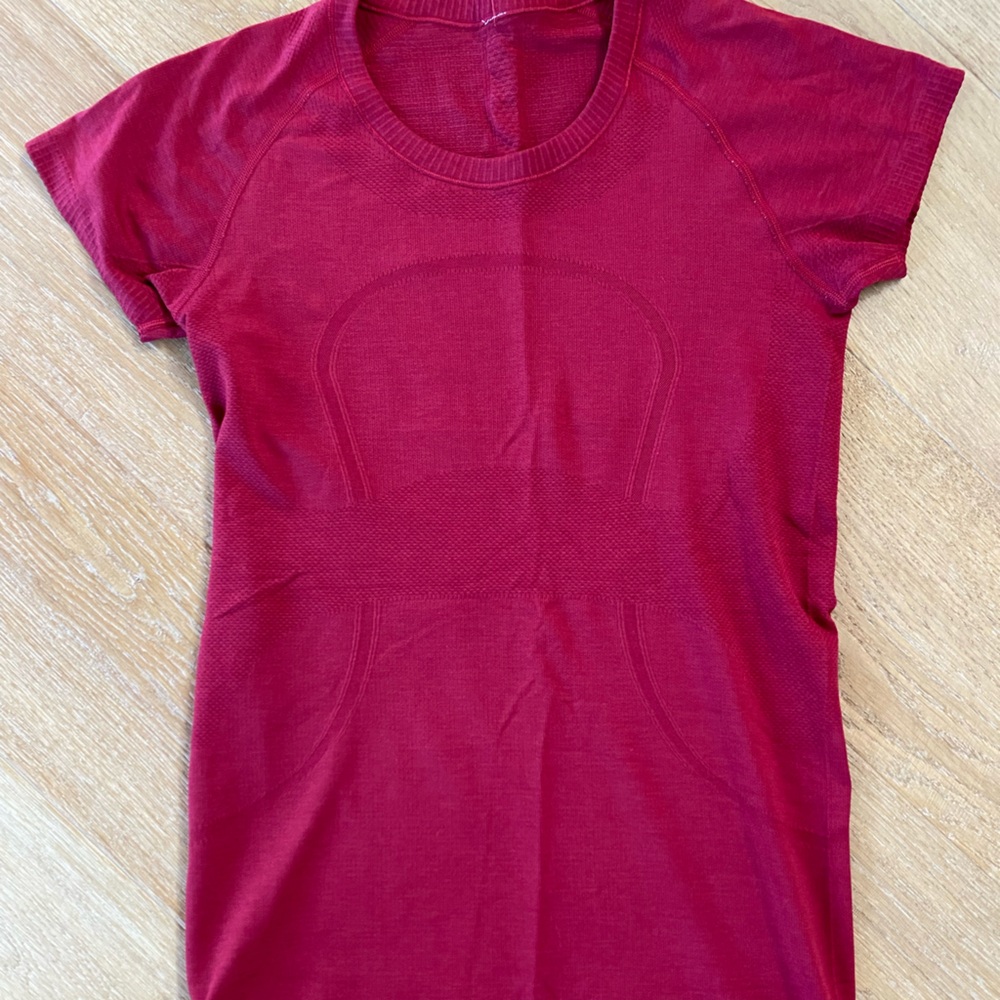 Lululemon Swiftly Tech Short Sleeve